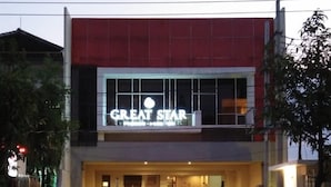 A building with a sign reading "GREAT STAR." - Great Star Premium Homestay (Malang)
