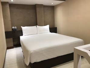 家庭客房 | 埃及棉床單、高級寢具、書桌、筆電工作空間