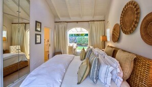 7 bedrooms, free WiFi - Villa Casablanca (Paynes Bay)