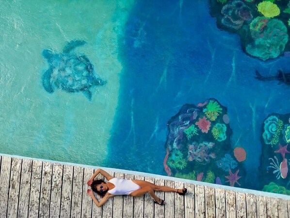 Kolam renang terbuka