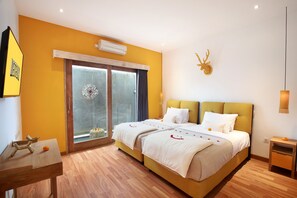 2 bedrooms - Two Bed Room Private Pool Villa with Netflix (Badung)