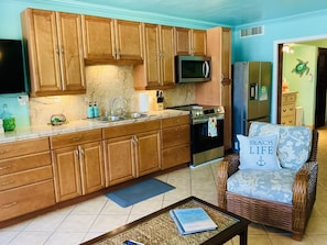 Fridge, microwave, oven, stovetop
