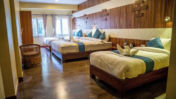 Deluxe Quadruple Room, 1 Bedroom, Non Smoking