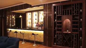 Bar (en la propiedad)