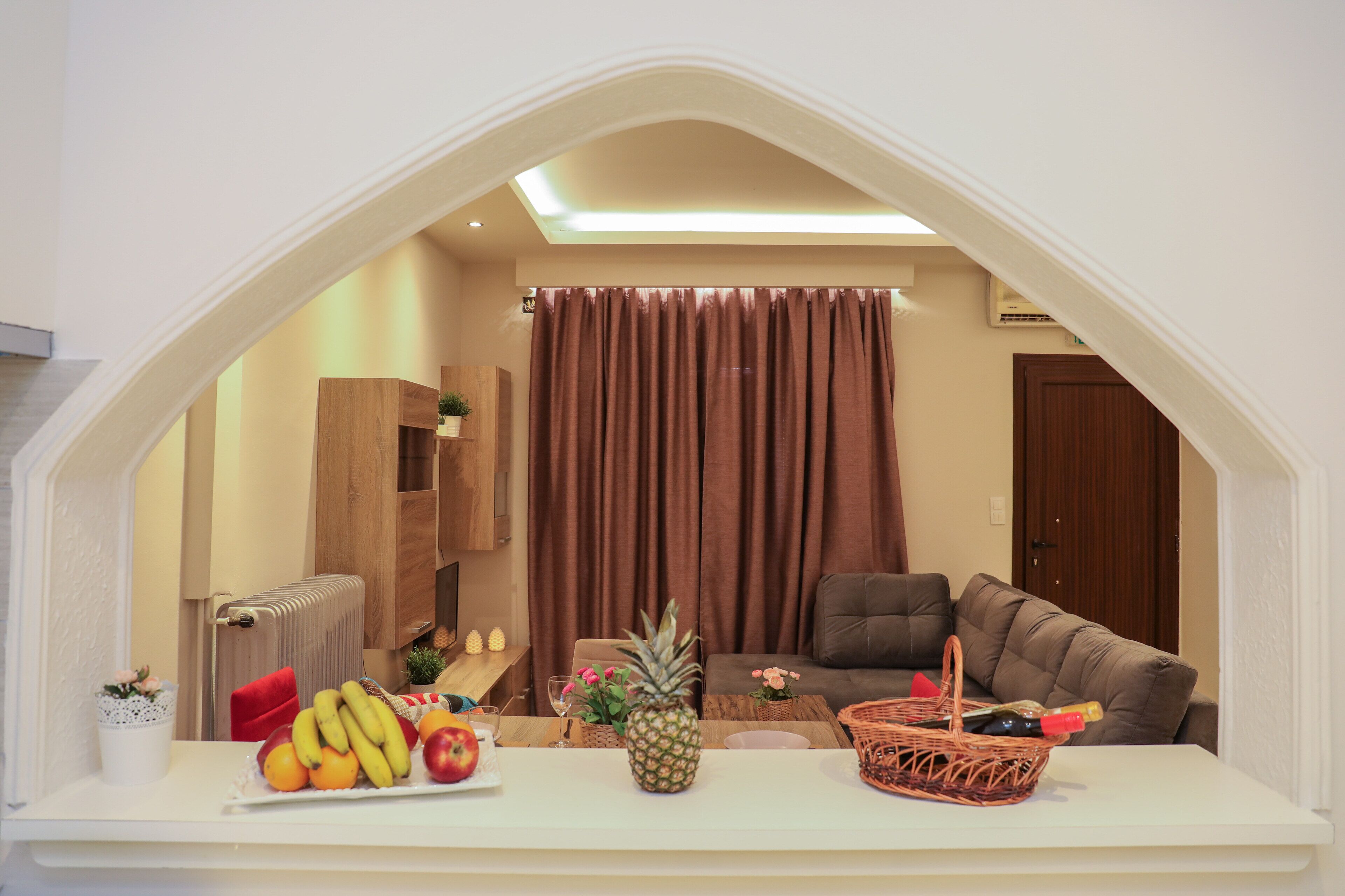 คอมฟอร์ทอพาร์ทเมนท์, วิวทะเล | บริเวณนั่งเล่น | ทีวีจอแบน