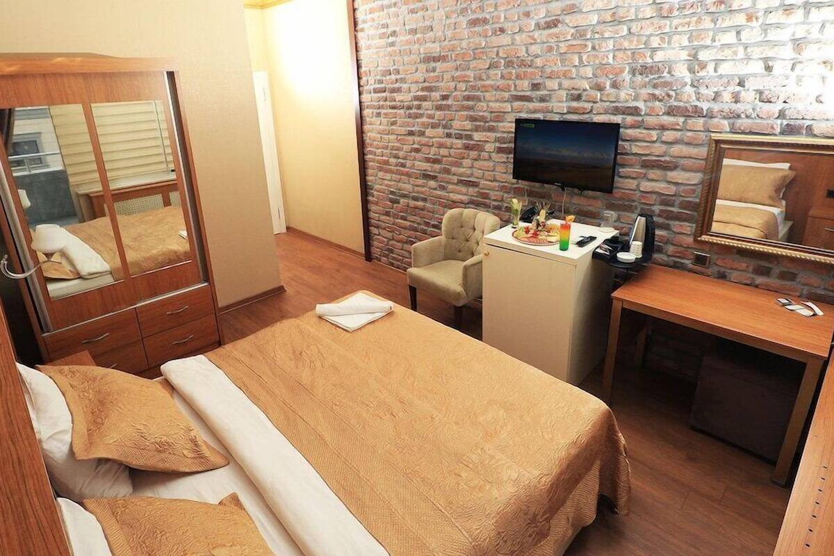 1 bedroom, Egyptian cotton sheets, premium bedding, minibar