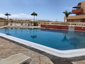 A heated pool - Adeje's Comfortable and Peaceful Apartment (Adeje)