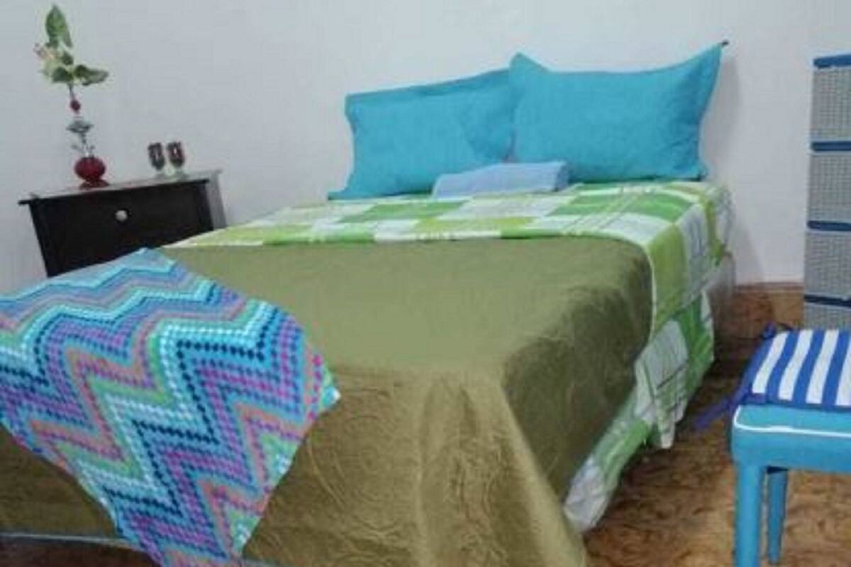 Rideaux occultants, chambres insonorisées, Wi-Fi gratuit, draps fournis