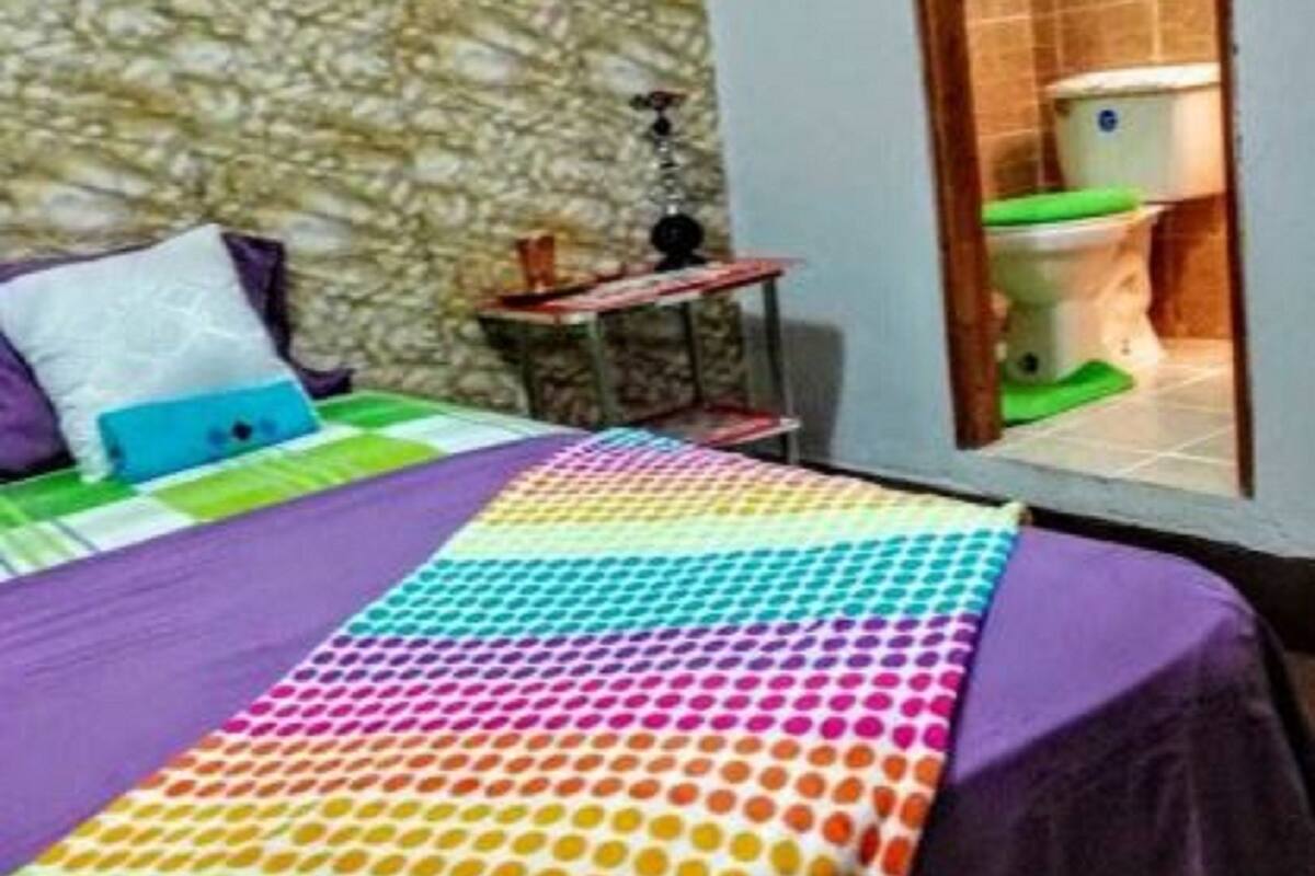 Chambre Double, non-fumeurs | Rideaux occultants, chambres insonorisées, Wi-Fi gratuit, draps fournis