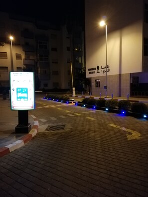 Fasade – kveld/natt