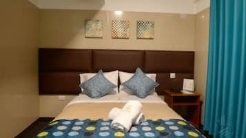 Free WiFi, bed sheets, wheelchair access