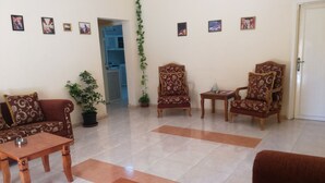Unclassified image, 2 of 17, button - Dar Seitti (Aqaba)