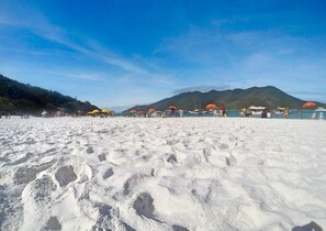 Beach nearby - BEACH, ARRAIAL DO CABO! PROVIDING THE BEST FOR YOUR FAMILY FOR OVER 10 YEARS  (ARRAIAL DO CABO)