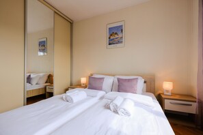 3 bedrooms, iron/ironing board, free WiFi, bed sheets - 3 Roooms city centre aprtment with parking (Belgrade)
