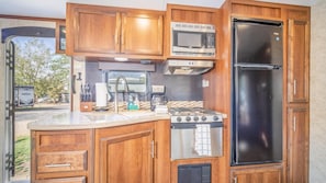 Microwave, stovetop