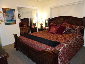 2 slaapkamers, een strijkplank/strijkijzer, gratis wifi, beddengoed