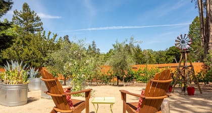 Escape to Sebastopol's charm, near The Barlow. We love Dogs!