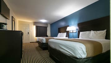 Double Room, 2 Queen Beds, Non Smoking | Free WiFi, bed sheets