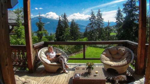 El Condor, Luxury chalet with sauna and jacuzzi in ski and golf resort