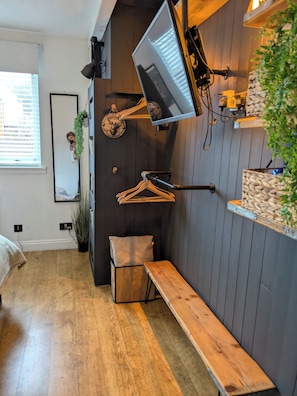 2 habitaciones, tabla de planchar con plancha y wifi gratis