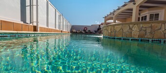 Villa de lujo de 4 camas - piscina privada, gran jacuzzi y tenis de mesa