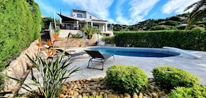 A heated pool - Wonderful Villa, Walking Distance To Beach, Heated Swimming Pool, Wifi, Aircon (Roquebrune-Sur-Argens)