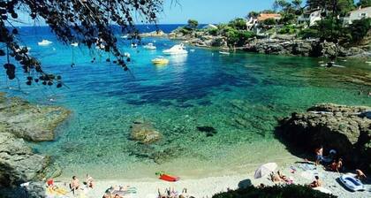 Wonderful Villa, Walking Distance To Beach, Heated Swimming Pool, Wifi, Aircon