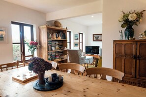 Interior - Connemara - modern home with spectacular views.
Connemara National Park (Moyard)