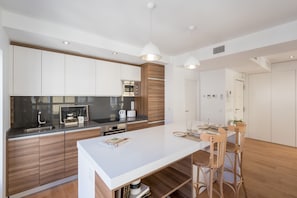 Fridge, microwave, oven, dishwasher