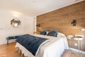 2 chambres, fer et planche à repasser, Wi-Fi gratuit, draps fournis