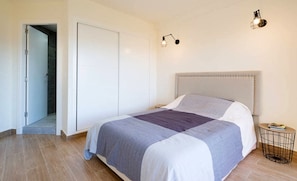 1 bedroom, in-room safe, soundproofing, iron/ironing board