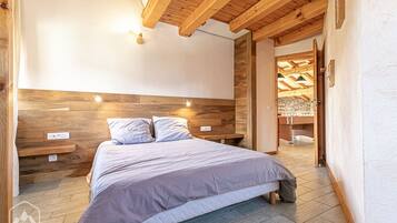 7 Schlafzimmer, Bügeleisen/Bügelbrett, Reisekinderbett, kostenloses WLAN