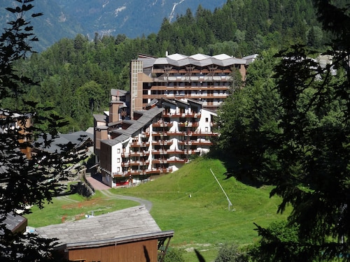 Courchevel La Tania : 2 rooms 36m², covered parking, WIFI - skis at your feet