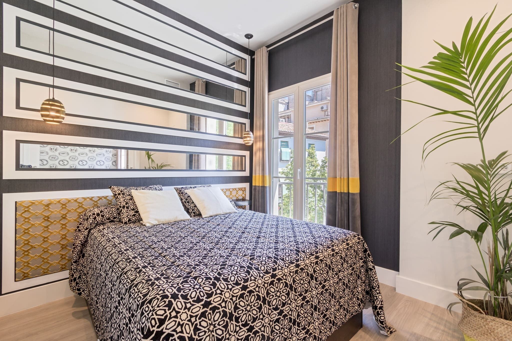 1 slaapkamer, een strijkplank/strijkijzer, reisbedje, gratis wifi