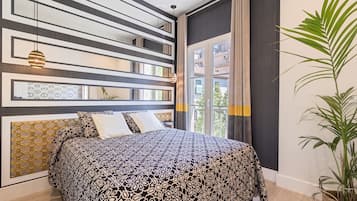 1 slaapkamer, een strijkplank/strijkijzer, reisbedje, gratis wifi