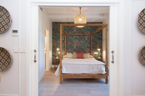 1 bedroom, iron/ironing board, travel cot, free WiFi