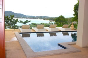 Piscine extérieure