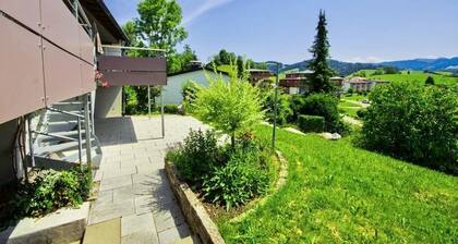 Holiday Home for the whole family! Skiing, hiking, swimming, shopping, Golf