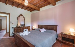6 slaapkamers, reisbedje, gratis wifi, beddengoed
