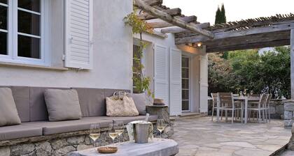 Domaine de Bracciole CORTE, villa avec piscine privée, parc boisé 20ha, riviÚre