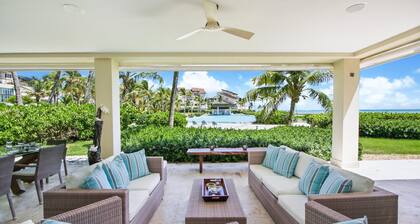 3-Bedroom Luxury Apartment, 1st Line Beach in Cap Cana