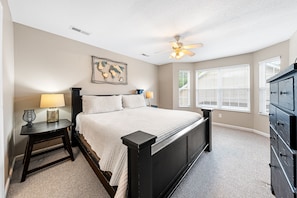 3 bedrooms, iron/ironing board, free WiFi, bed sheets