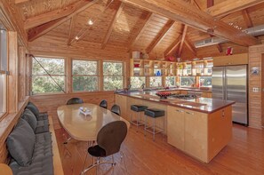 Fridge, microwave, oven, stovetop - Private middle island home with nature views; modern design with three golf carts (Bald Head Island)