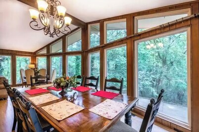 Amazing Water View 4,100 sq ft 6 Bedrooms Sleeps 27 with Game Room & Fire Pit