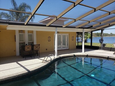 5 bed 4.5 bath Big Home on Main River-Amazing Views-Heated Pool-Fire Pit-Kayaks