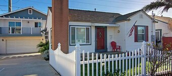 Cottage near Sea World, Old Town, & Beaches