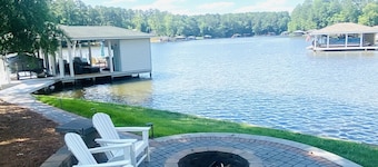 Pretty Creek - Your Lake Gaston Vacation Retreat! Pool and Lake Front!