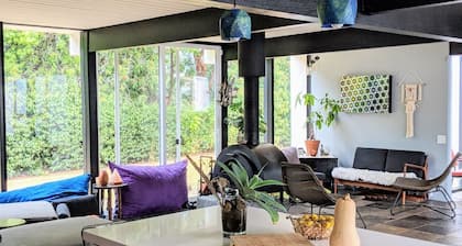 Private Mid-Century Zen "Corazon Del Desierto" in Fallbrook