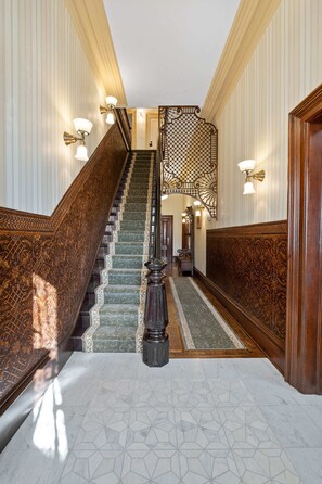 Interior - Gorgeous Historic Victorian - Walk to Downtown Truckee! Central to ski resorts! (Truckee)