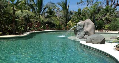 Playa Guiones Luxus Privathaus W / Pool, leicht zu Fuß zu Strand und Stadt, Abschnitt G